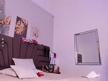 Stripchat Live Sex Cam of Sofi_Perez_