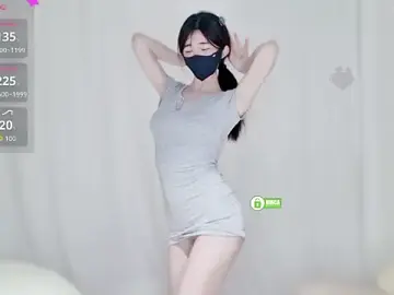 Stripchat Live Sex Cam of -Hell0-Kitty