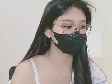 Stripchat Nude Webcam of Chan_Chann