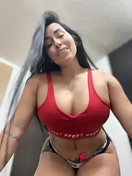 Stripchat Free Porn Cam of areviklusine1