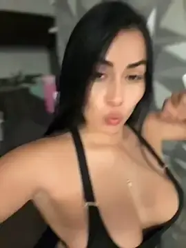 Stripchat Nude Webcam of areviklusine1