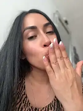 Stripchat Best Webcam of areviklusine1