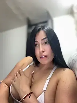 Stripchat Best live sex cam show of areviklusine1
