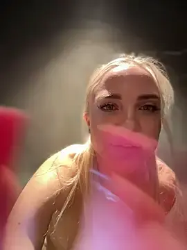 Stripchat Sex Cam of pinkstar_