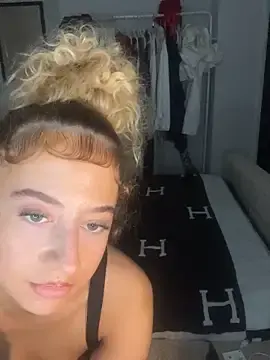 Stripchat Sex Cam of Aurorajadex
