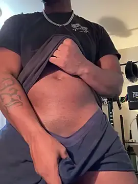 Stripchat Sex Cam of KeYBuMp323