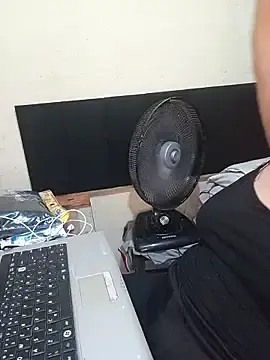 Stripchat Watch Live Sex Cams of Ravena2290