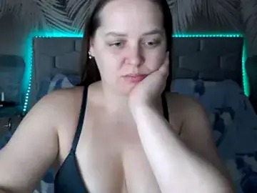 Stripchat Sex Cam of uliastar