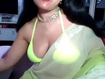 Stripchat Sex Cam of yourradhika