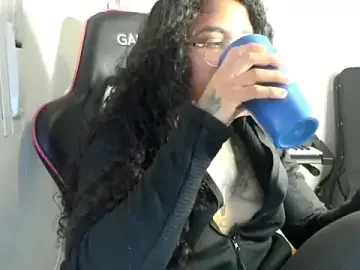 Stripchat Live Porn of Ama_music