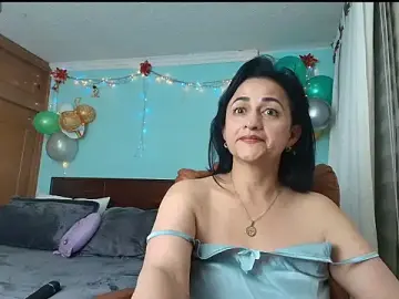 Stripchat Live Sex Cam of ISABEEL_SOFIA01