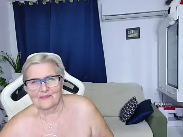 Stripchat Live Sex Cam of Selenna57