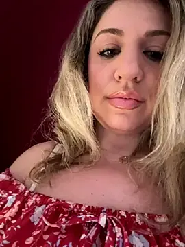 Stripchat Free Porn Cam of miamellycious