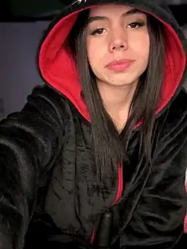 Stripchat Adult Webcam of Laura-Khalifa