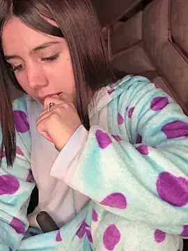 Stripchat Adult Webcam of Laura-Khalifa