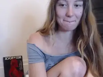 Stripchat Live Sex Cam of fern4ever
