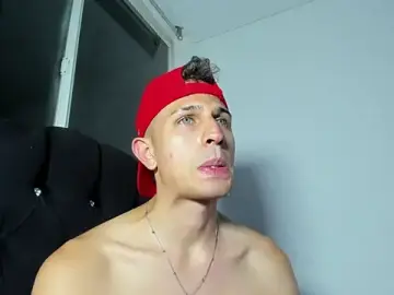 Stripchat Best Webcam of kevin_ahss