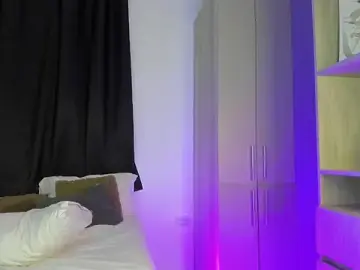 Stripchat Free Live Porn of AriSweet_