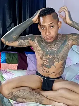Stripchat Free Porn Cam of geroAguilar