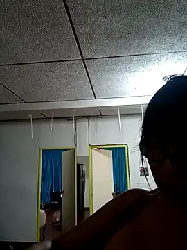 Stripchat Live Porn of kelly_squirting