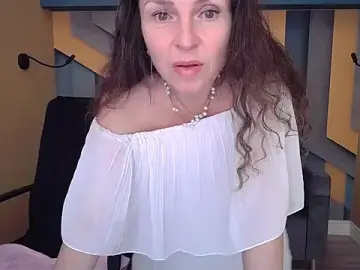 Stripchat Free Porn Cam of EllaLong