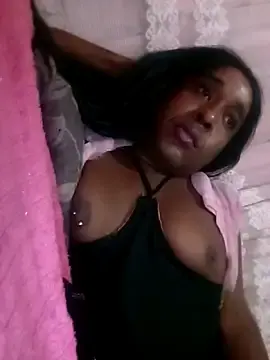 Stripchat Live Sex Cam of Hellentrans24