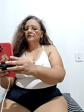 Stripchat Adult Video Chat of Noemipopi