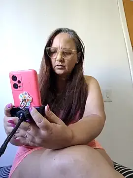 Stripchat Adult Webcams of Noemipopi