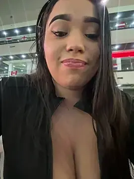 Stripchat Live Sex of SofiaWildee