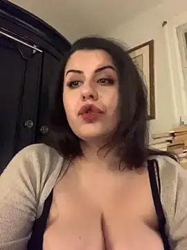 Stripchat Nude Webcam of holyeroticss