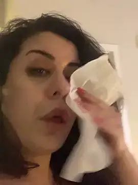 Stripchat Live Sex Cam of holyeroticss