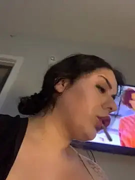 Stripchat Adult Webcams of holyeroticss