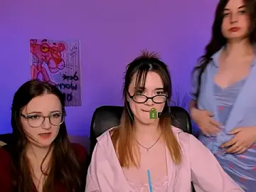 Stripchat Free Live Porn of liana_kisses