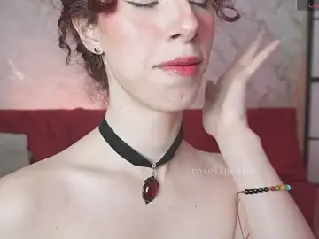 Stripchat Watch Live Sex Cams of roselinedior