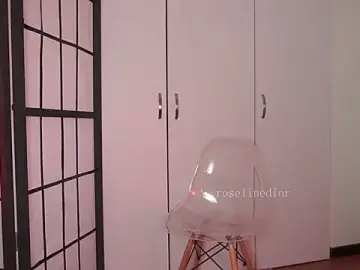 Stripchat Watch Live Sex Cams of roselinedior