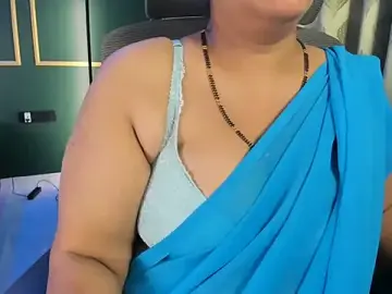 Stripchat Live Sex Cam of tarivishu11