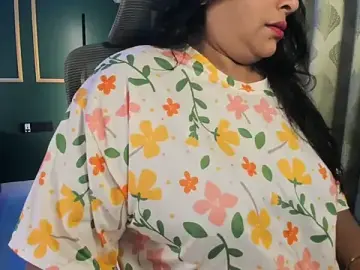 Stripchat Free Live Porn of tarivishu11