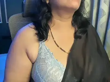 Stripchat Watch Live Sex Cams of tarivishu11