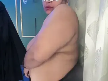 Stripchat Live Sex Cam of tarivishu11