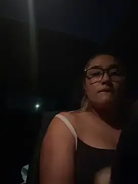 Stripchat Free Live Porn of DarianaGuzz