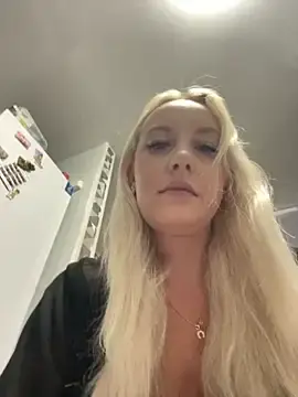 Stripchat Watch Live Sex Cams of MerlinDave