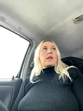 Stripchat Free Porn Cam of MerlinDave