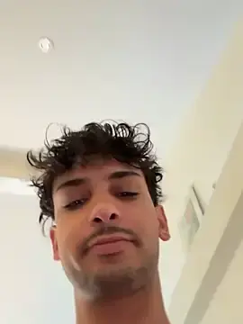 Stripchat Live Sex Cam of Gipsyboysteve