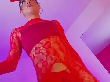 Stripchat Free Porn Cam of Queen_Charlotte_Hots