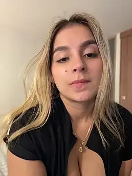 Stripchat Live Porn of oriana_zoeee