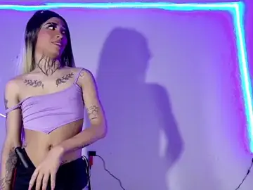 Stripchat Sex Cam of antonella_rangel