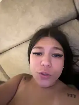 Stripchat Live Sex of Alyshanon18