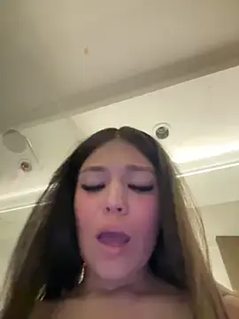 Stripchat Adult Video Chat of Alyshanon18