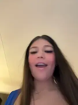 Stripchat Live Sex Cam of Alyshanon18