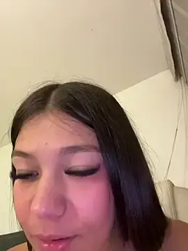 Stripchat Watch Live Sex Cams of Alyshanon18